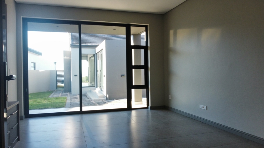4 Bedroom Property for Sale in Oubaai Western Cape